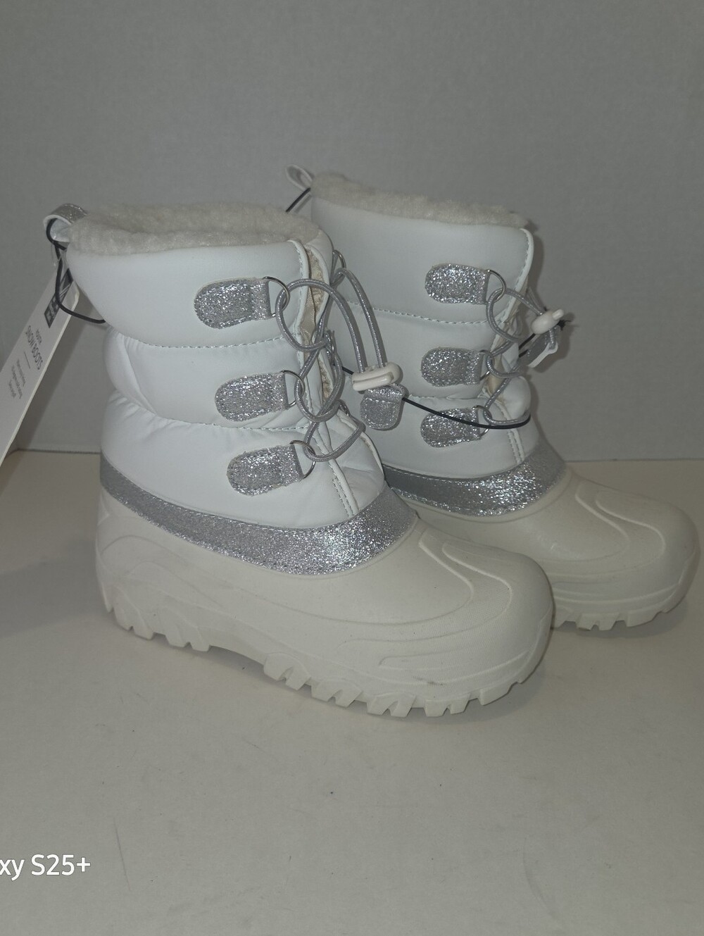 Girls White And Silver Sparkle Snow Boots Size 4 Members Mark NEW WITH TAGS